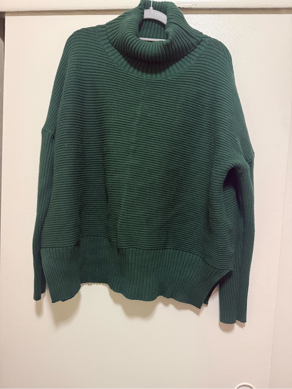 Women's Dark Green Ribbed Turtleneck Sweater